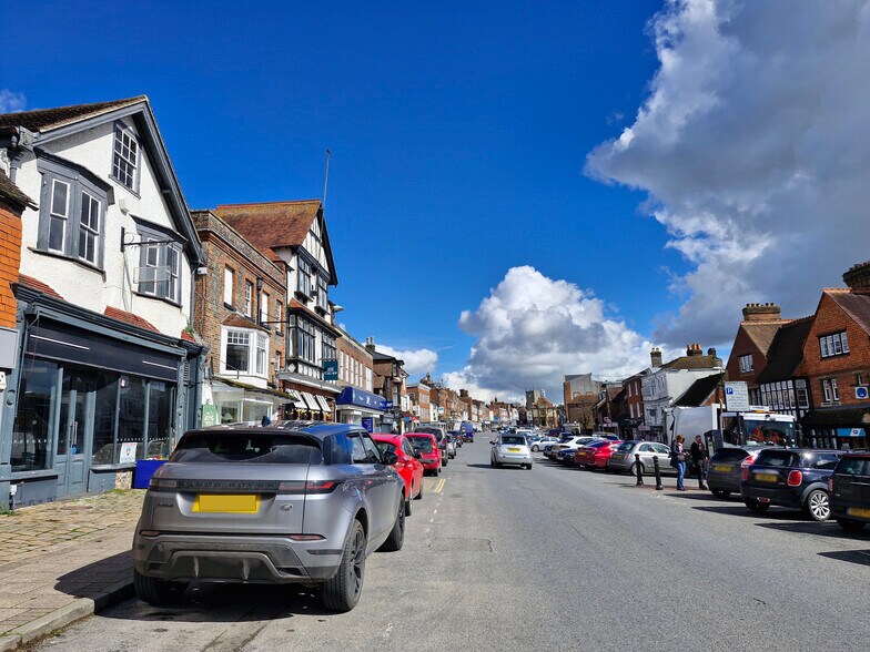 99 High St, Marlborough à vendre - Photo du bâtiment - Image 2 de 4
