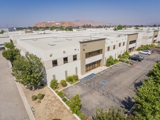 Plus de détails pour 10675 San Sevaine Way, Jurupa Valley, CA - Industriel à vendre