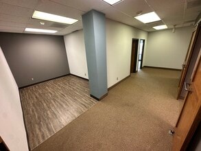 11300 N Central Expy, Dallas, TX for lease Building Photo- Image 2 of 10