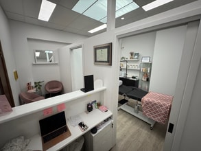 125-129 Crown St, Wollongong for lease Interior Photo- Image 2 of 5