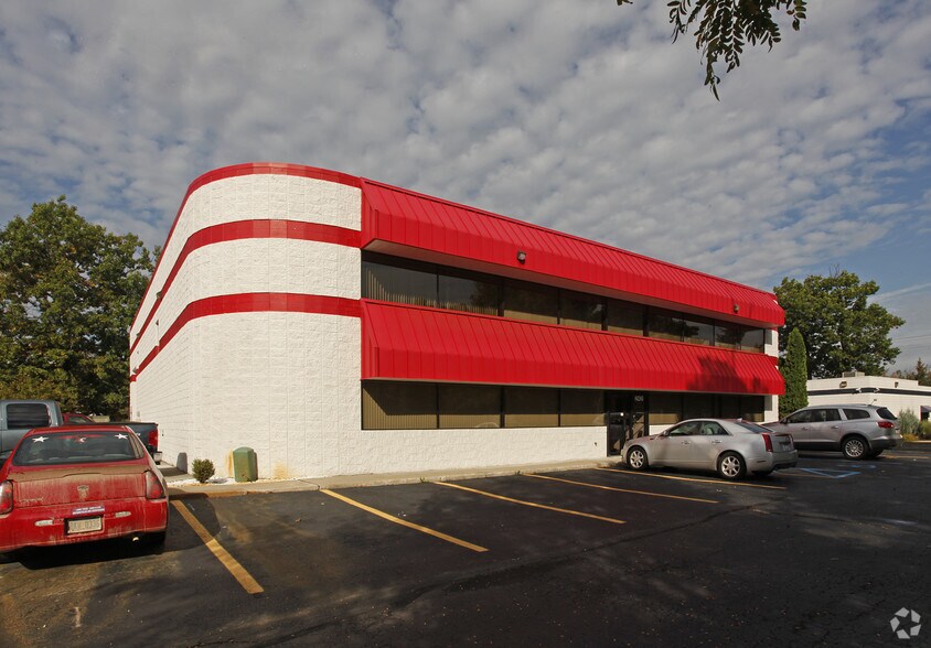 29431 Lorie Ln, Wixom, MI à louer - Photo du bâtiment - Image 3 de 3