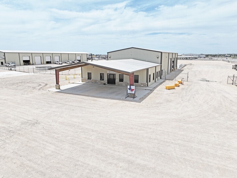 13800 W Interstate 20 E, Odessa, TX for lease - Aerial - Image 3 of 64