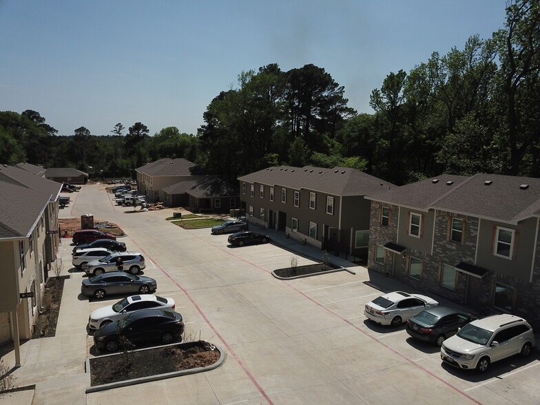 615 Hayman St, Huntsville, TX for sale - Aerial - Image 2 of 44