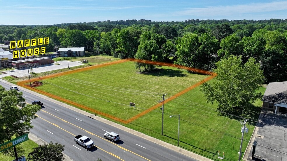 2111 W Beebe Capps Expy, Searcy, AR for sale - Building Photo - Image 2 of 4