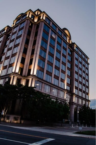 110 Franklin Rd Se, Roanoke, VA for lease - Building Photo - Image 3 of 9