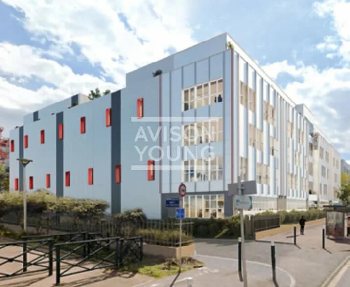 Flex in Nanterre for lease - Building Photo - Image 3 of 3