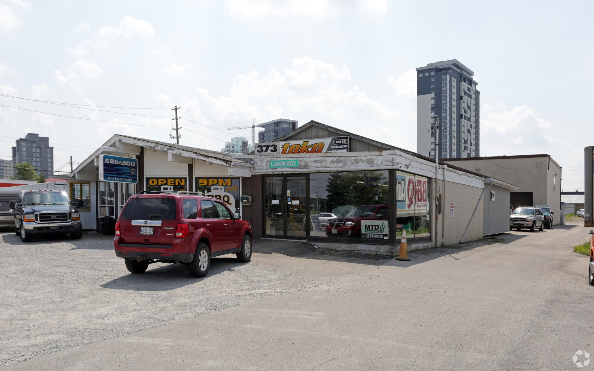 373 Weber St N, Waterloo, ON for sale Primary Photo- Image 1 of 1