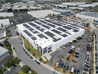 Plus de détails pour 1493 E Bentley Dr, Corona, CA - Industriel à louer