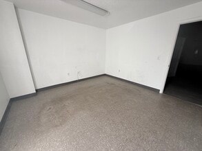 2501 SW 57th Ave, Ocala, FL for lease Interior Photo- Image 2 of 3