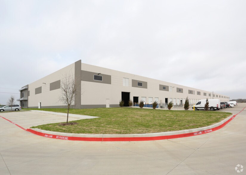 3900 N Dallas Ave, Lancaster, TX à louer - Photo du bâtiment - Image 3 de 5