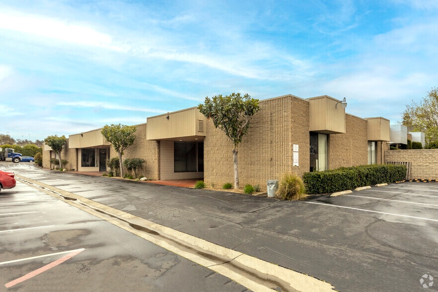 370 Mulberry Dr, San Marcos, CA for lease - Building Photo - Image 2 of 3