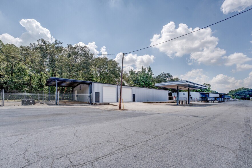 1580 Collins Blvd, Austell, GA à vendre - Photo du bâtiment - Image 1 de 4