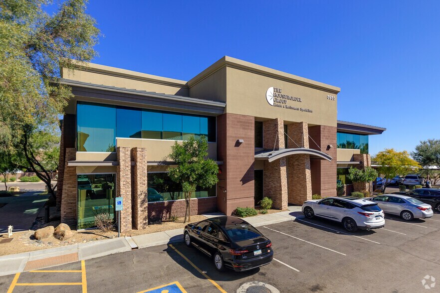 8985 E Bell Rd, Scottsdale, AZ à louer - Photo du bâtiment - Image 1 de 4