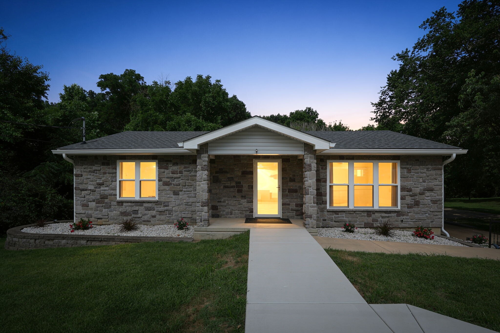 535 Elm St, Hillsboro, MO for sale Primary Photo- Image 1 of 61