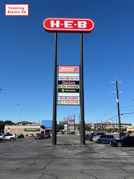 8500 Blanco Rd, San Antonio, TX for lease - Building Photo - Image 3 of 9