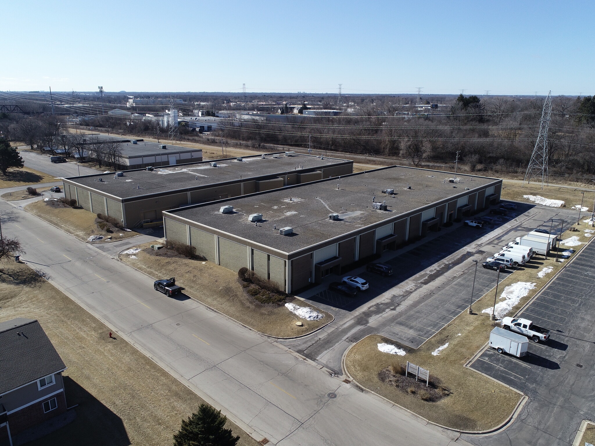 6575-6637 N Sidney Pl, Glendale, WI for lease Primary Photo- Image 1 of 16