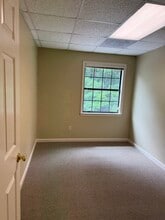 2851 Stage Village Cv, Bartlett, TN for lease Interior Photo- Image 2 of 4