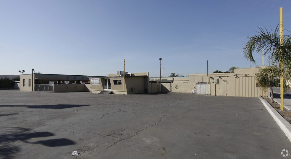 Premier Infill San Fernando Valley portfolio of 5 properties for sale on LoopNet.ca - Primary Photo - Image 1 of 8