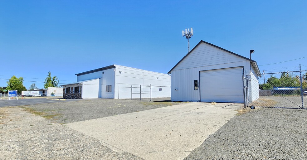 1790 Front St NE, Salem, OR for lease - Building Photo - Image 2 of 13