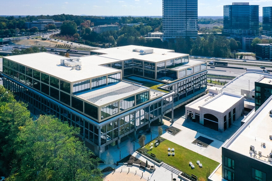 244 Perimeter Center Pky NE, Atlanta, GA à louer - Photo du bâtiment - Image 2 de 6