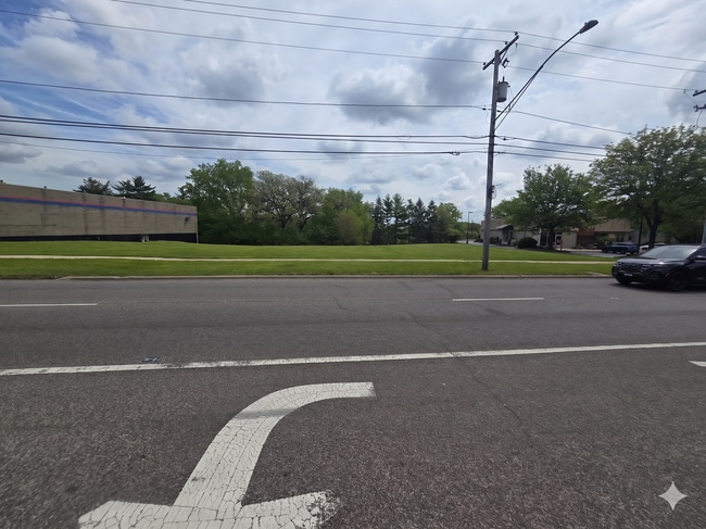 More details for 403 S Lincolnway, North Aurora, IL - Land for Sale