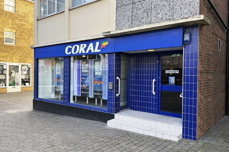 1-3 Crown St, Brentwood à vendre - Photo du bâtiment - Image 2 de 3