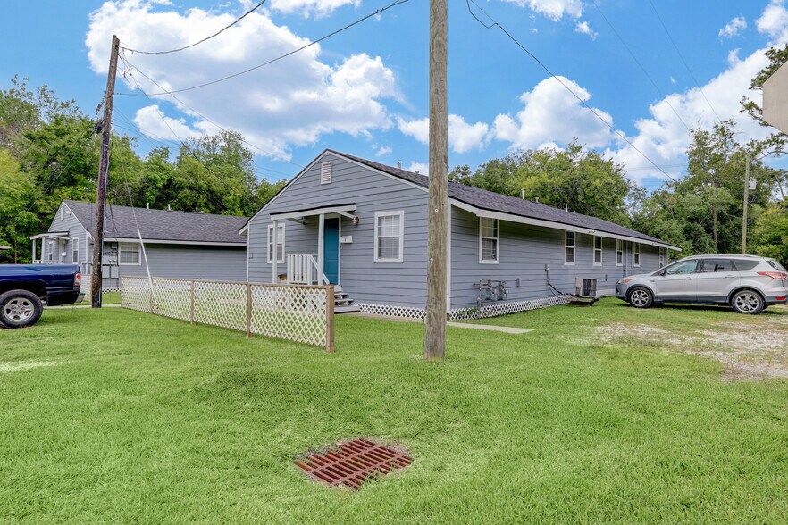 2322 Central St, Dickinson, TX à vendre - Photo du bâtiment - Image 3 de 25