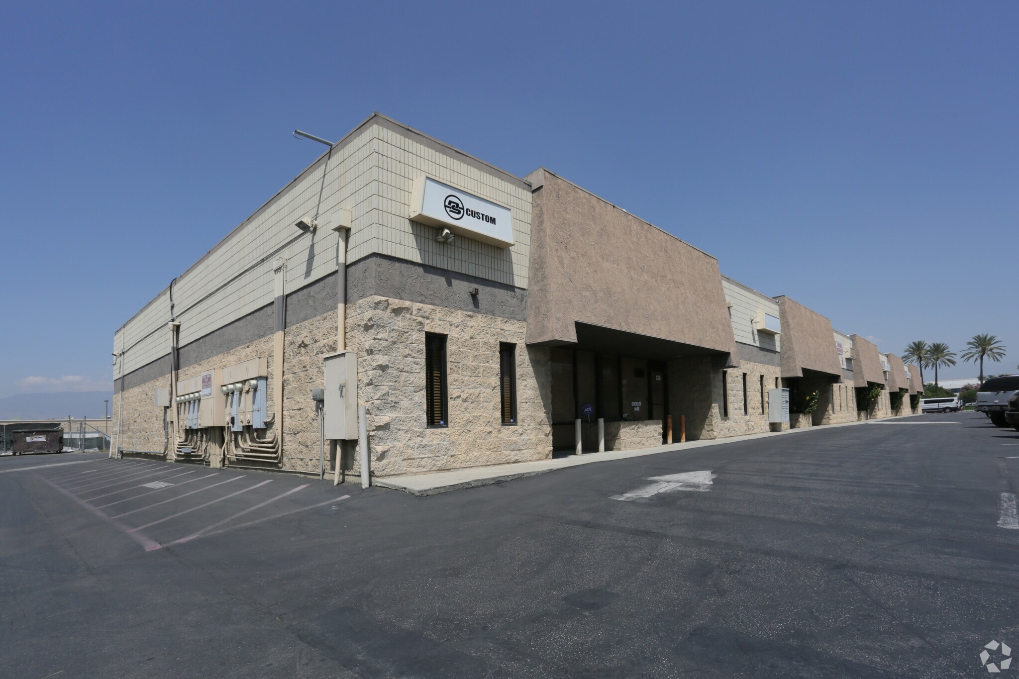 320-396 Orange Show Ln, San Bernardino, CA for lease Primary Photo- Image 1 of 8