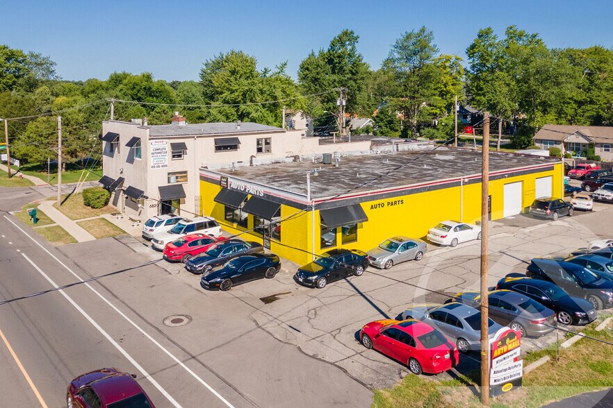 6820 Sylvania Ave, Sylvania, OH à louer - Photo principale - Image 3 de 3