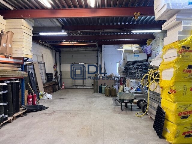 Industrial in Évry-Courcouronnes for lease Interior Photo- Image 1 of 5