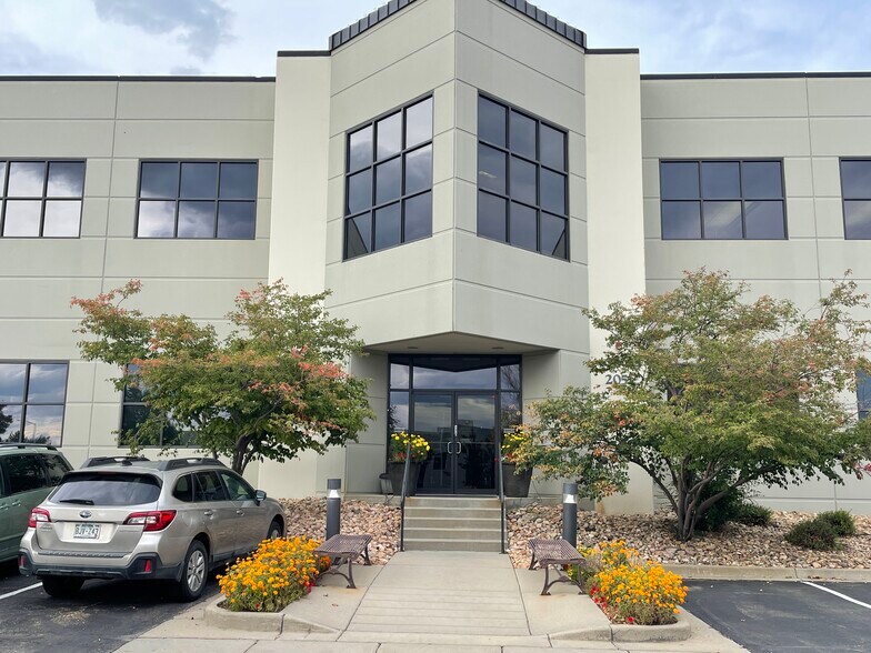 2051 Dogwood St, Louisville, CO à vendre - Photo du bâtiment - Image 2 de 13