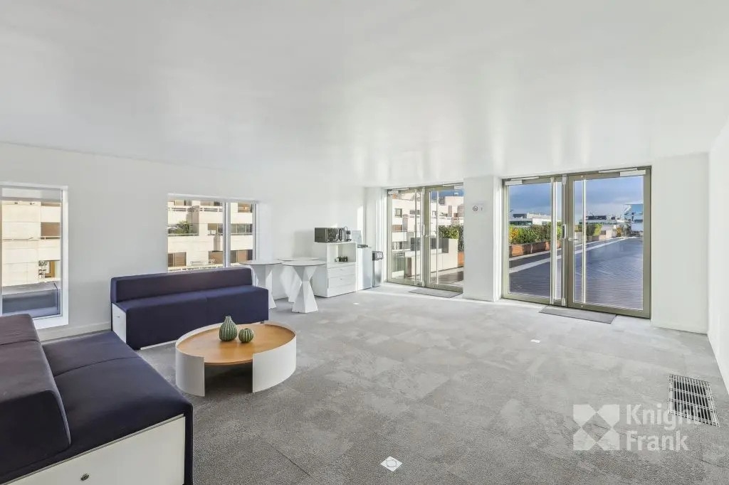 12 Avenue André Malraux, Levallois-Perret for lease Interior Photo- Image 1 of 7
