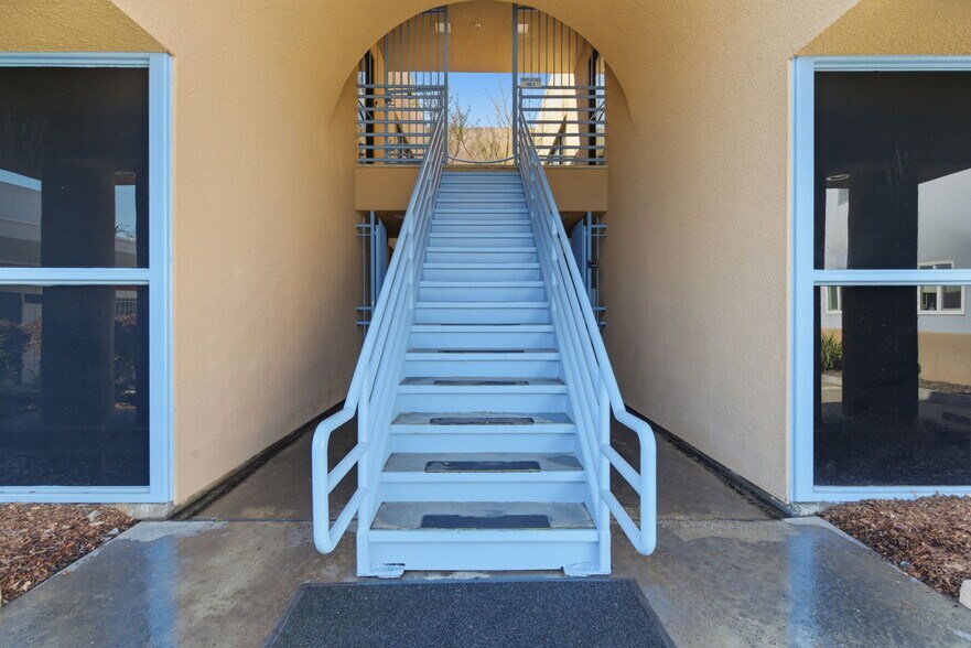 717 16th St, Modesto, CA à louer - Photo du bâtiment - Image 3 de 12