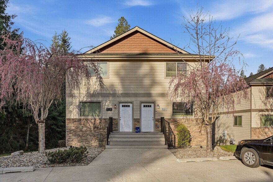 917-922 W Pirate Ln, Spokane, WA à vendre - Photo du bâtiment - Image 2 de 24