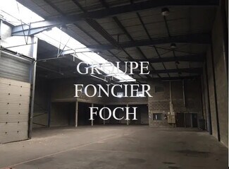 Plus de détails pour Local d'activités à louer