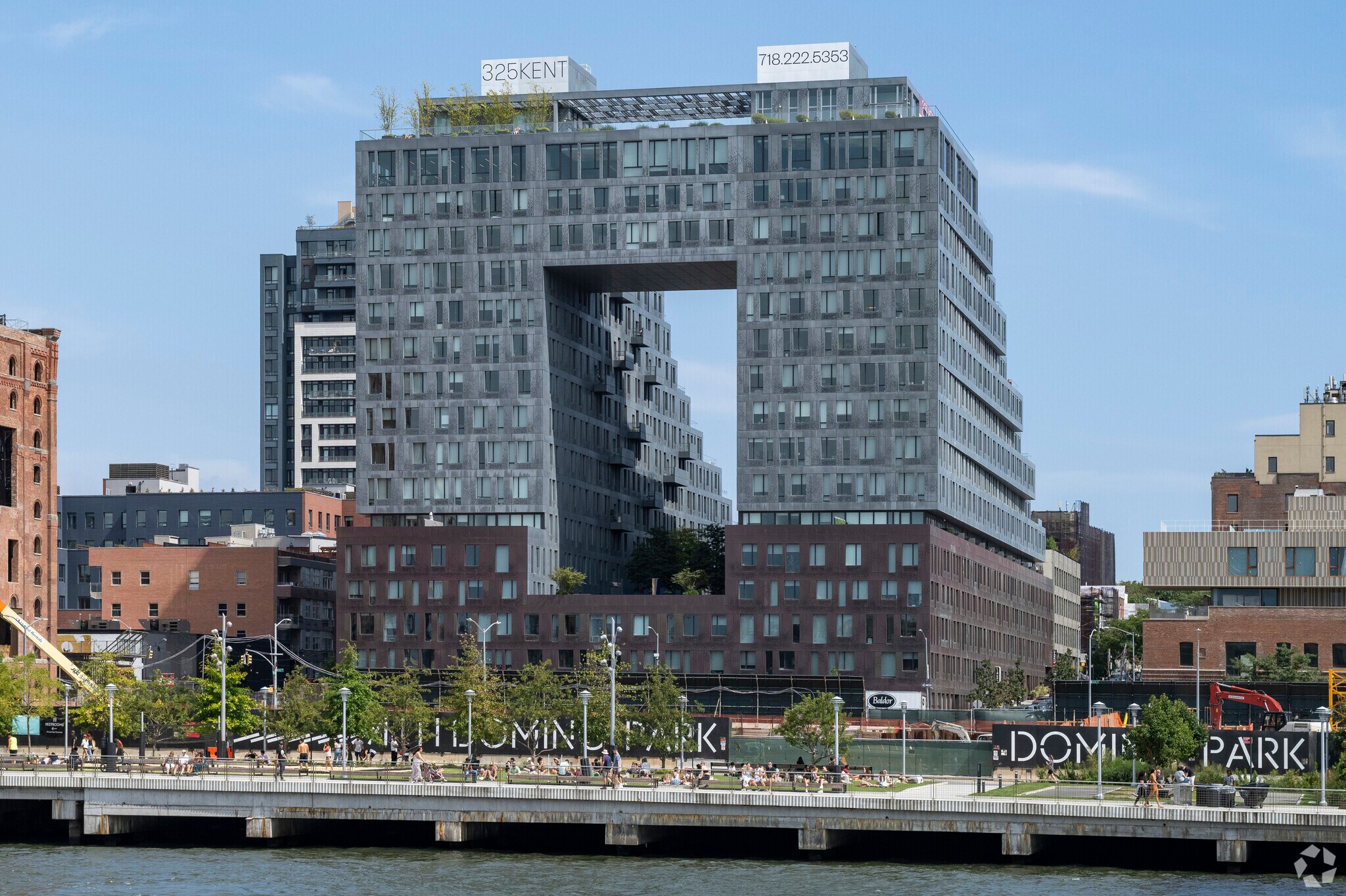 325 Kent Ave, Brooklyn, NY à louer Photo principale- Image 1 de 7