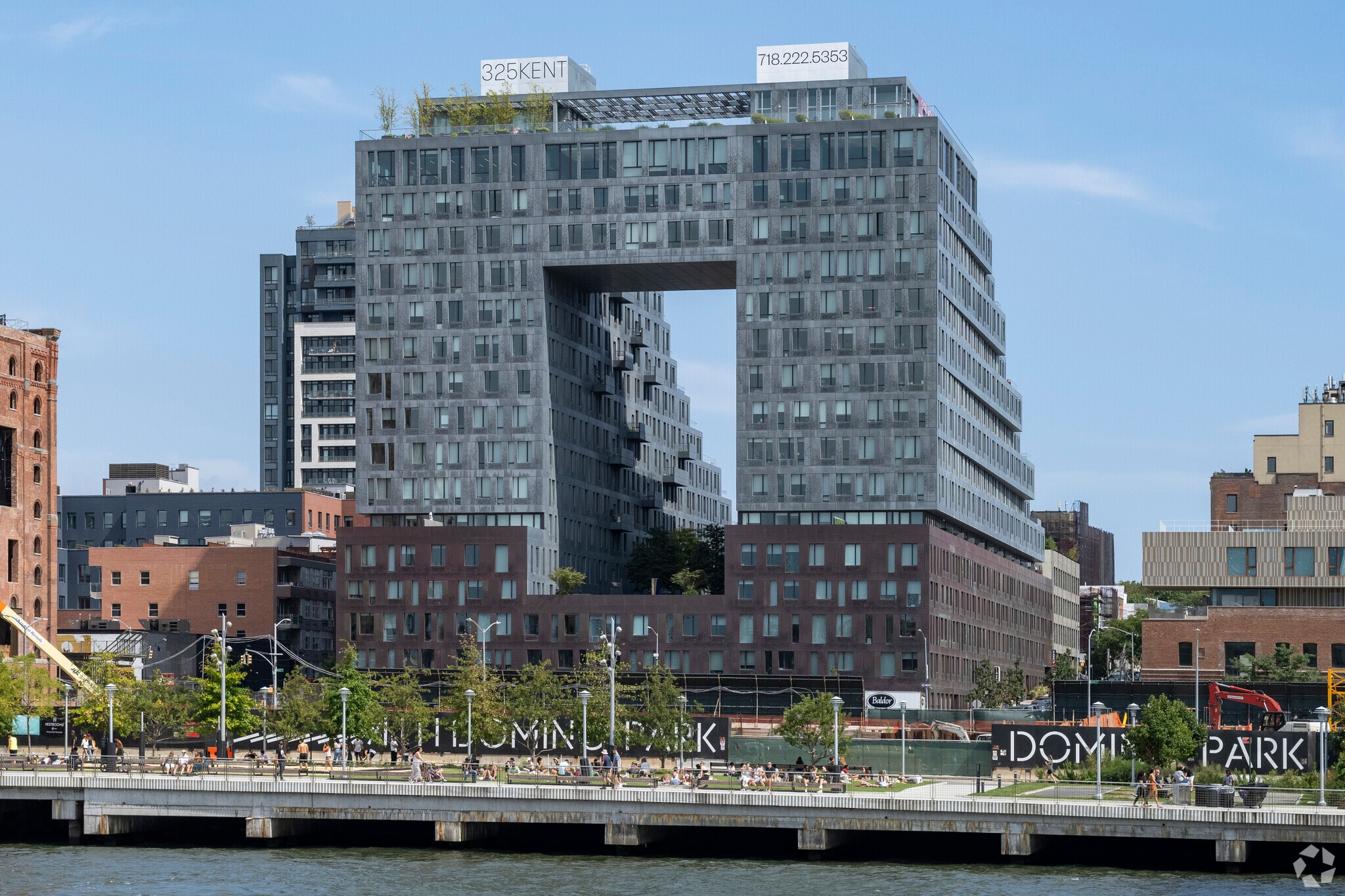 325 Kent Ave, Brooklyn, NY for lease Primary Photo- Image 1 of 7