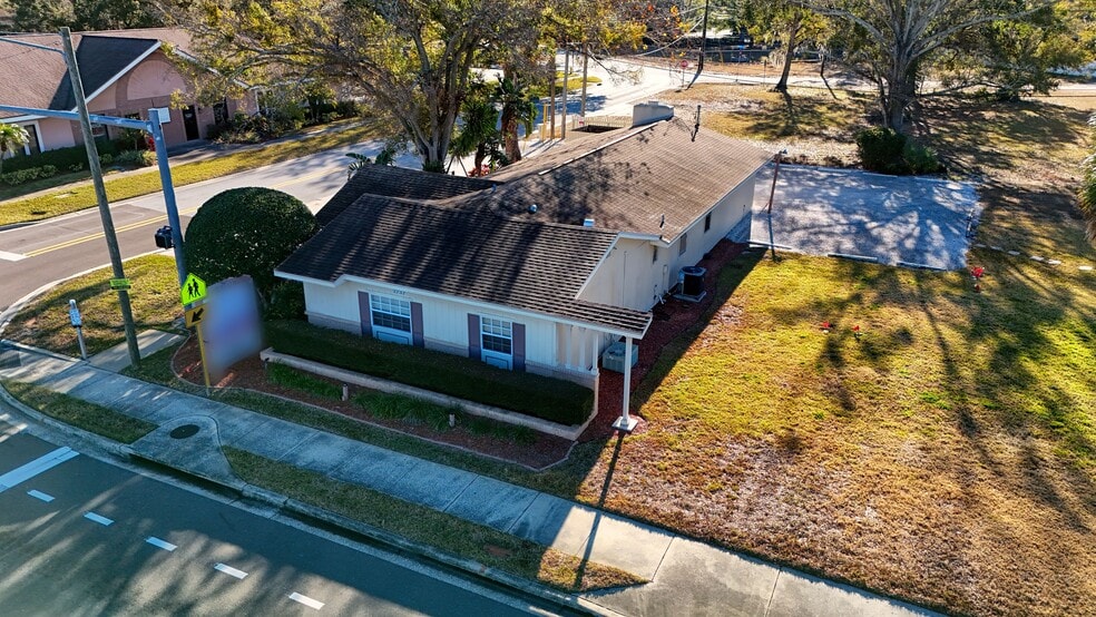 2737 State Road 580, Clearwater, FL for sale - Building Photo - Image 2 of 10