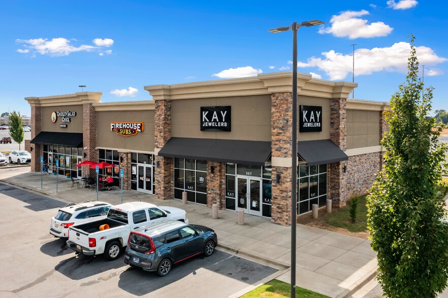 363 Cox Creek Pky, Florence, AL à vendre - Photo du bâtiment - Image 3 de 6