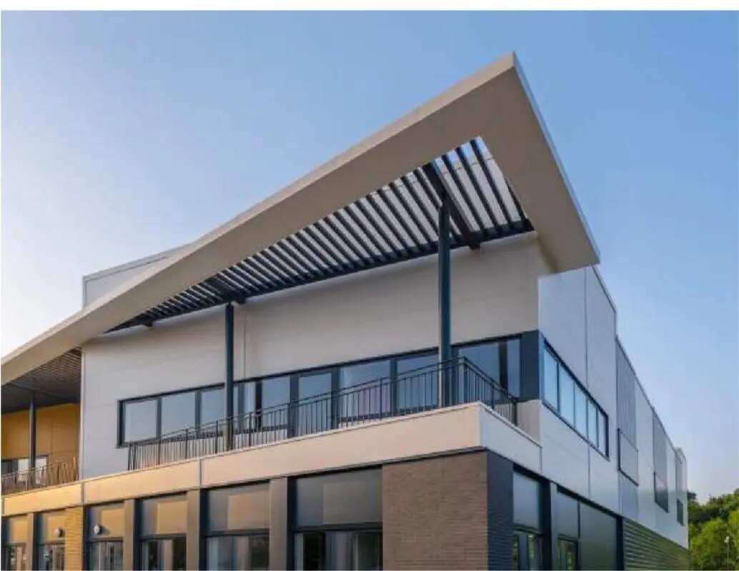 Flex dans Neuville-sur-Oise à louer Photo du bâtiment- Image 1 de 17