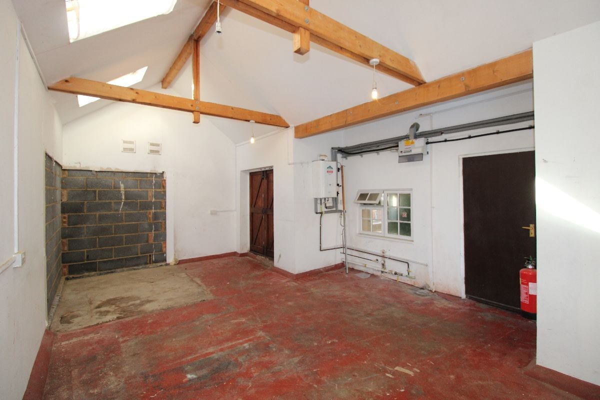 17A High St, Olney for lease Interior Photo- Image 1 of 11