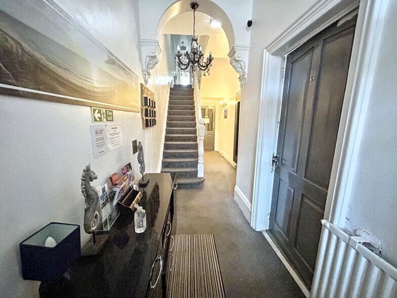 12 Esplanade, Whitley Bay à vendre - Photo intérieure - Image 2 de 13