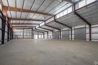 1617 N Loop 336 E, Conroe, TX for lease Interior Photo- Image 2 of 4