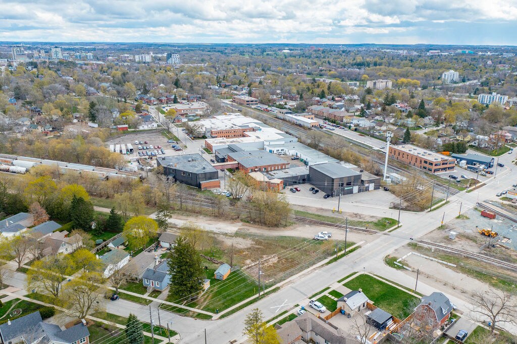 19 Alma, Guelph, ON à vendre Photo principale- Image 1 de 1