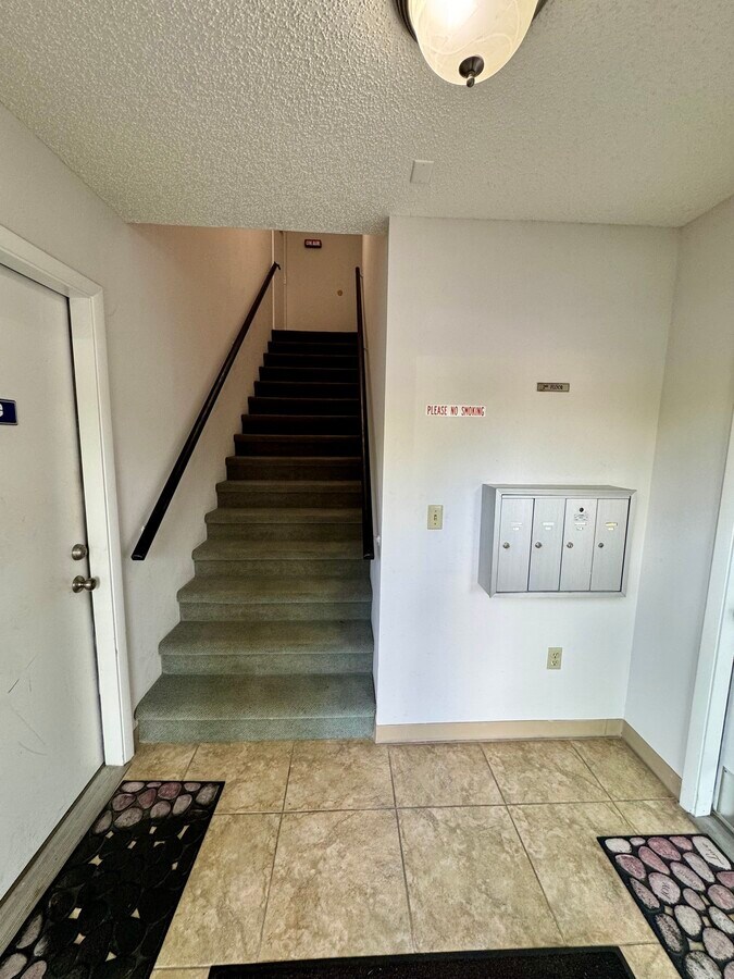 555 W Granada Blvd, Ormond Beach, FL 32174 - Unit G-12 -  - Interior Photo - Image 2 of 11