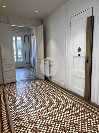 Plus de détails pour Carrer del Bruc, Barcelone - Bureau à louer