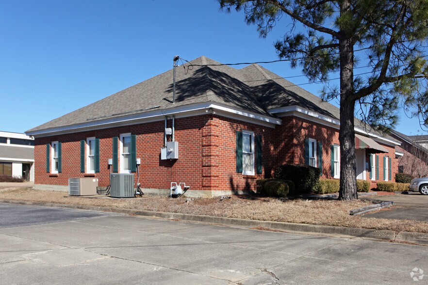 4183 Carmichael Rd, Montgomery, AL à louer - Photo du bâtiment - Image 2 de 2