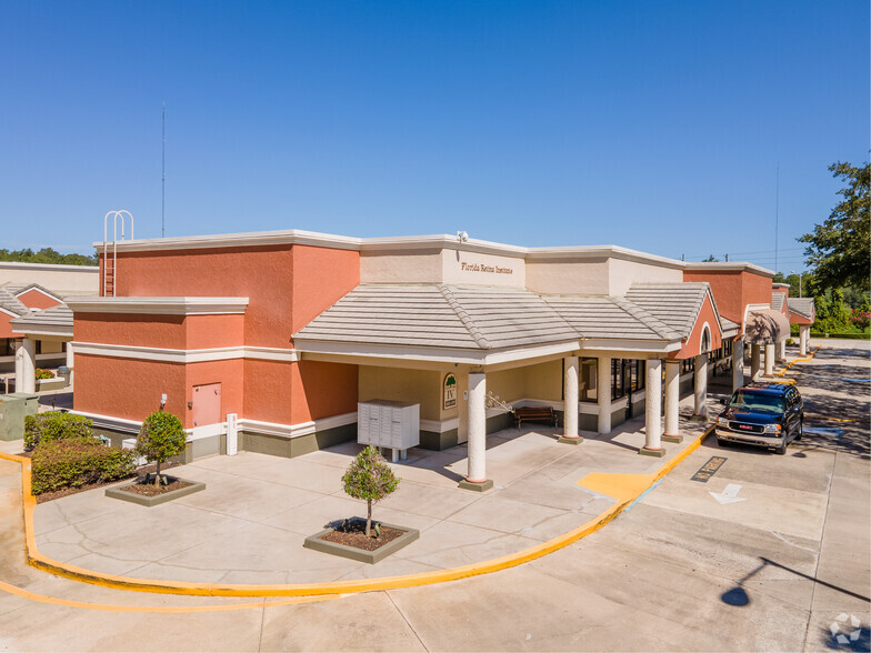 100-198 Treemonte Dr, Orange City, FL for lease - Building Photo - Image 3 of 9