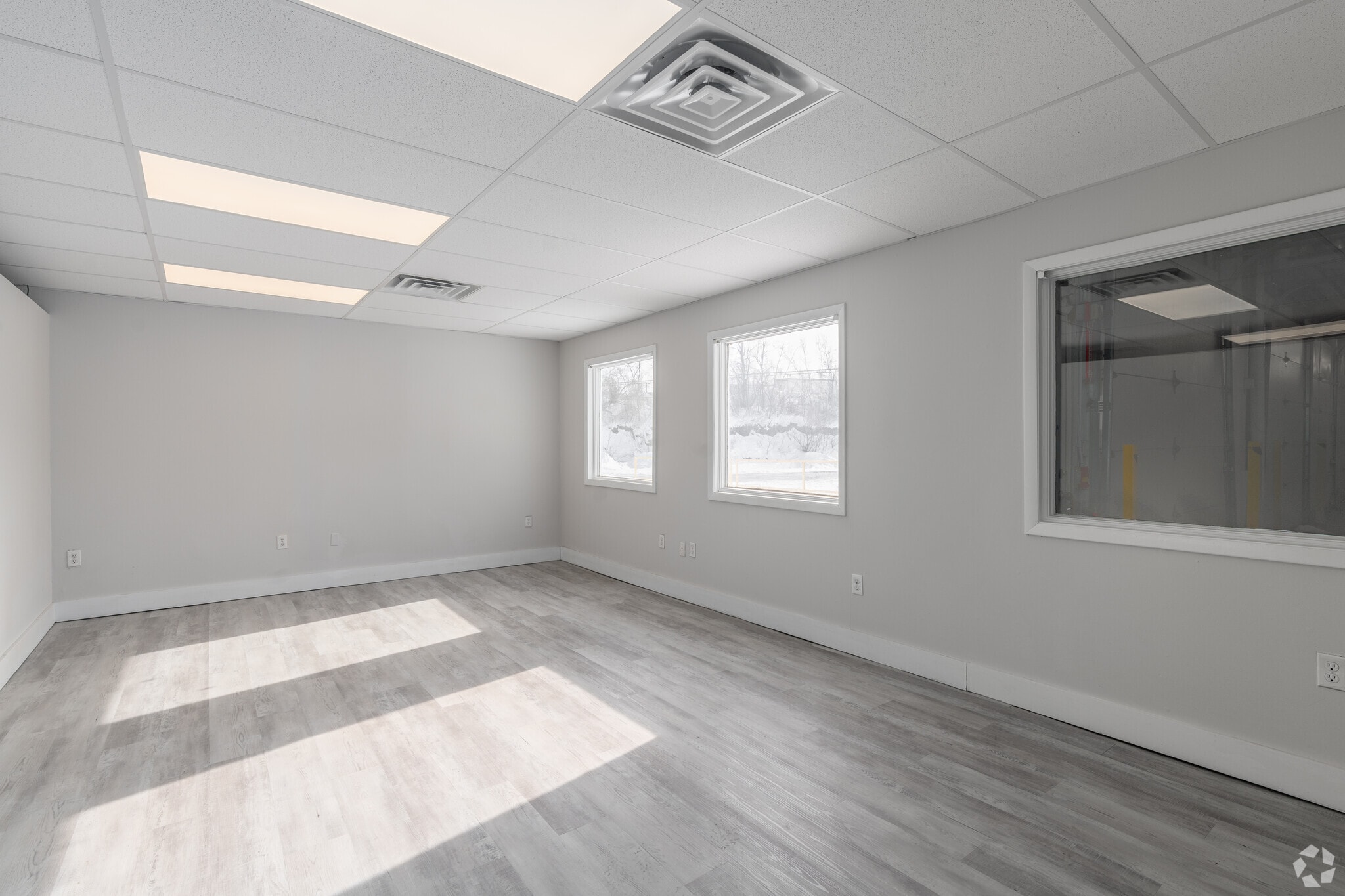 116-120 Monahan Ave, Dunmore, PA à louer Photo intérieure- Image 1 de 7