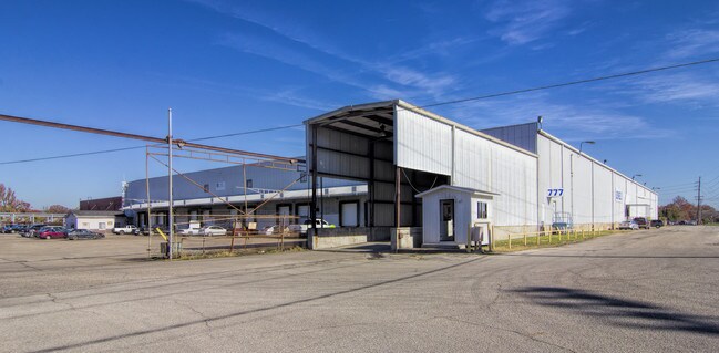Plus de détails pour 515 W 8th Ave W, Huntington, WV - Industriel à louer